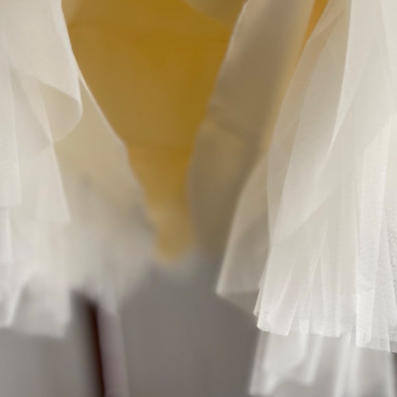 Couture Princess Girls Lace & Layered Tulle Dress Size 5 - Picture 3 of 11